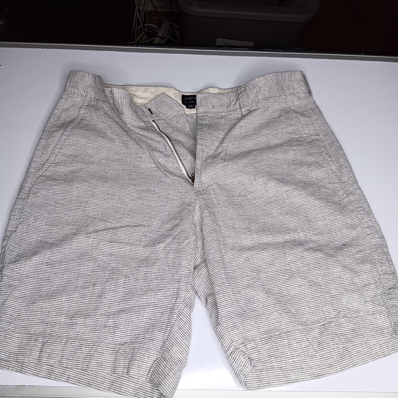 J. Crew Gray Flat Front Casual Shorts - Picture 1 of 4